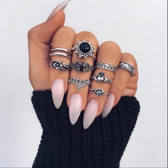 Jewelry - 🌿 10 piece ring set